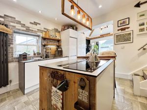 Kitchen- click for photo gallery